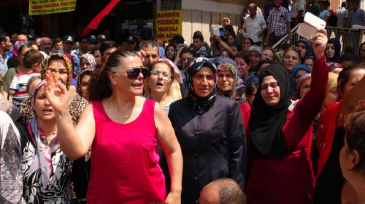 Cumhurbaşkanı ve Başbakan'a tepki