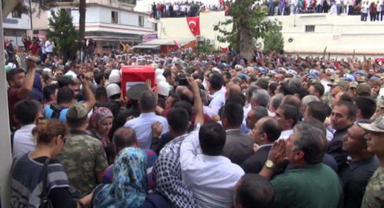 'Çözüm' diyenler neden şimdi 'sonuna kadar savaş' diyor