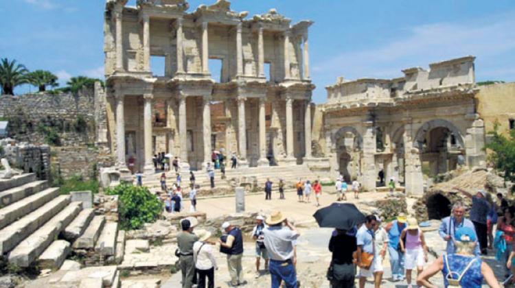 İzmir’de en fazla turist Efes’e