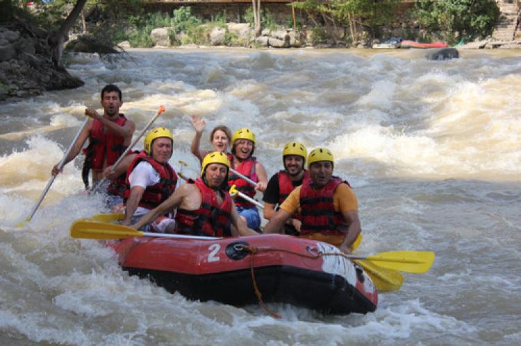 Rus turist kaybı, Beşkonak'ta raftingi yüzde 35 oranında düşürdü