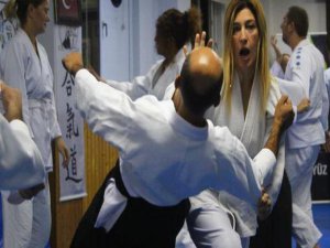 Sağlıkta şiddete aikidolu önlem!