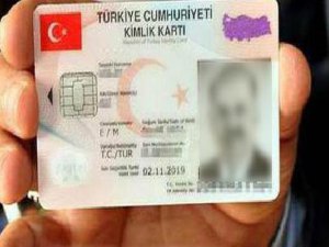 Bursa'da yeni kimliklere yoğun ilgi