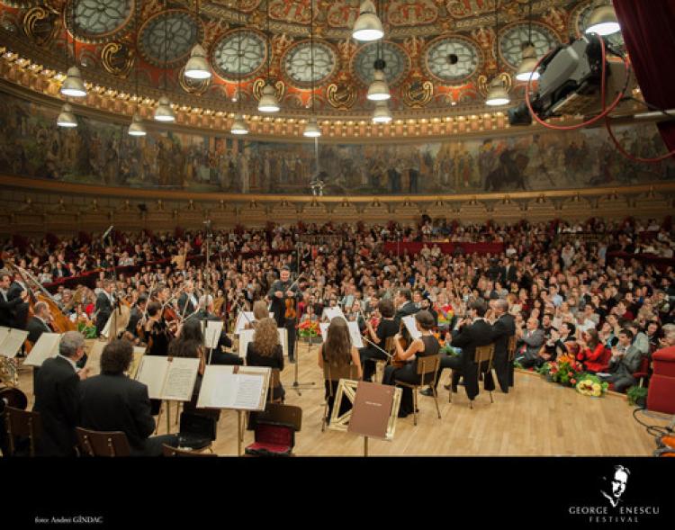 Romanya'da 20 gün sürecek Uluslararası George Enescu Festivali başladı