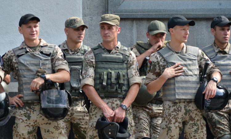 Ukrayna parlamentosuna baskın; yaralı ve gözaltılar var