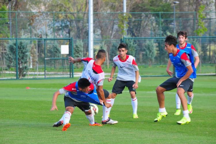 U19 Milli Futbol Takımı Belçika maçı hazırlıklarına başladı