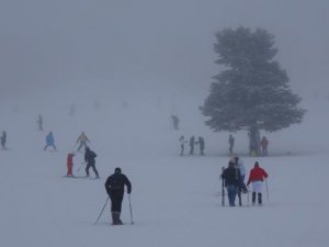 Uludağ'da kar 1 metreye ulaştı