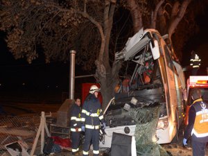 Bursa'ya gelen otobüs kaza yaptı!