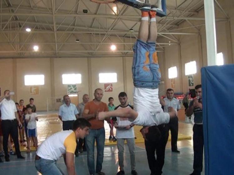 Rekorlar kitabına ismini yazdırdı