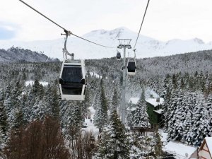 Turistlere teleferik kazığı!