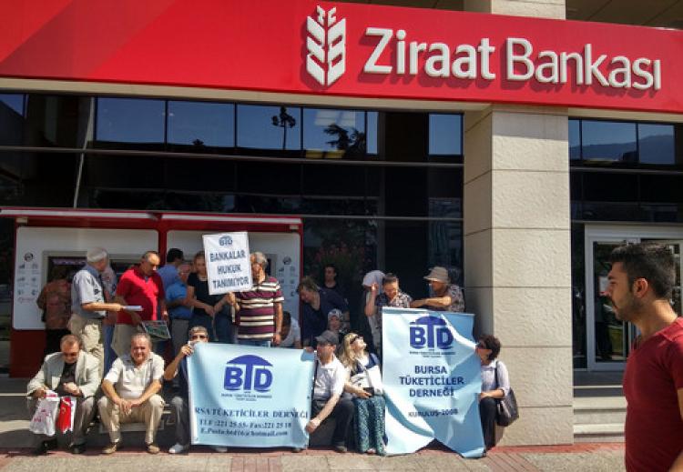 Bursa'da dosya masrafı eylemi