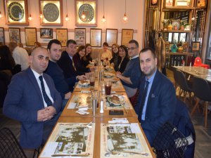 Müziğin Hocaları İskender'de buluştu