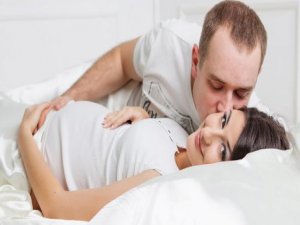 Hamilelikte cinsel ilişkiye girilir mi?