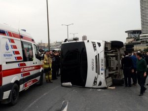 Polis otobüsü kaza yaptı! Yaralılar var