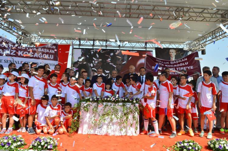 Tire kurtuluş gününde yeni stadının yapımına da başladı