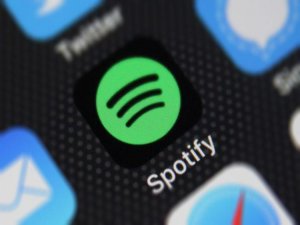 Spotify'ı ücretsiz kullananlara önemli uyarı!