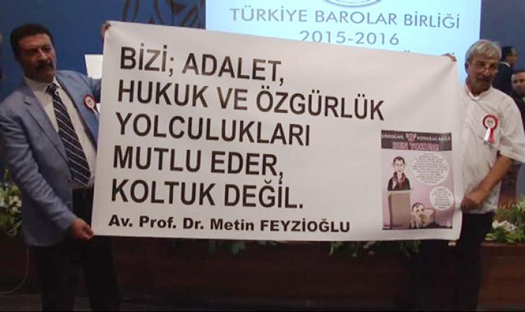 Erdoğan’a pankartlı gönderme