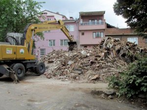 Bursa'da yıkım çalışmaları devam ediyor!