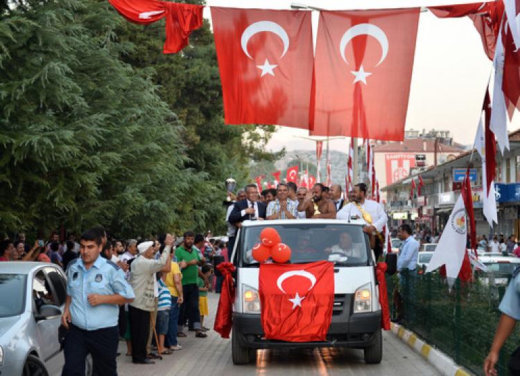 Başpehlivan Orhan Okulu, altın kemerin 'sürekli' sahibi oldu