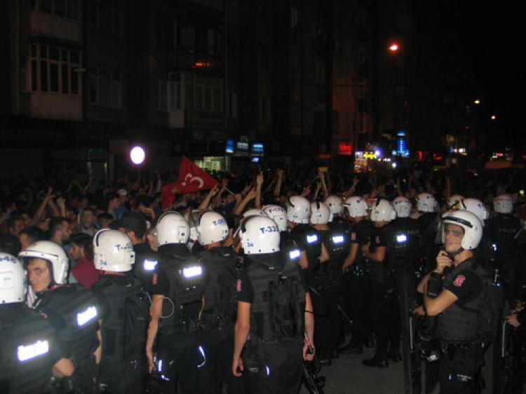 Bağcılar ve Zeytinburnu'nda terör protestosu