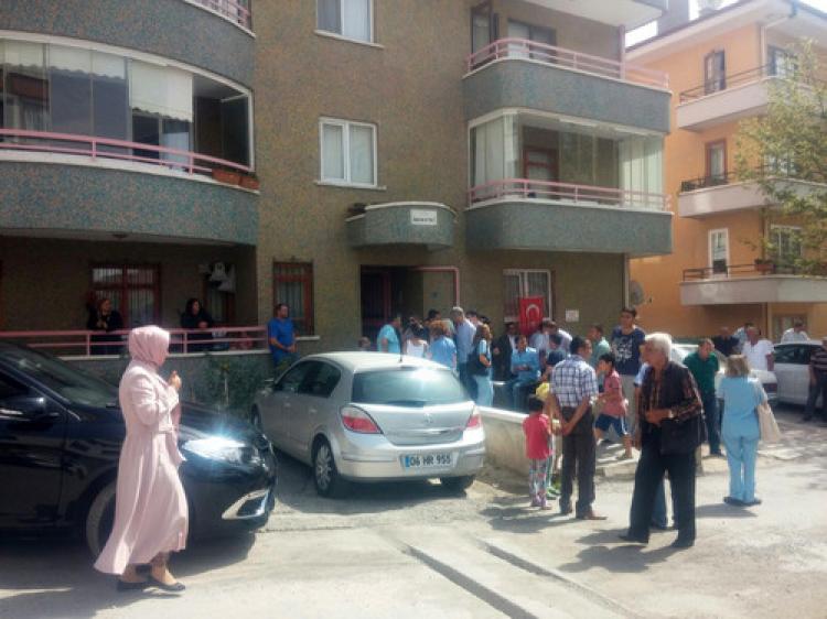 Şehit Polis Fehmi Şahin'in evine acı haber ulaştı
