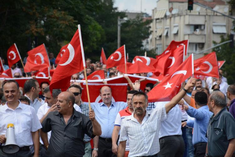 Balıkesir Memur-Sen'den teröre lanet yürüyüşü