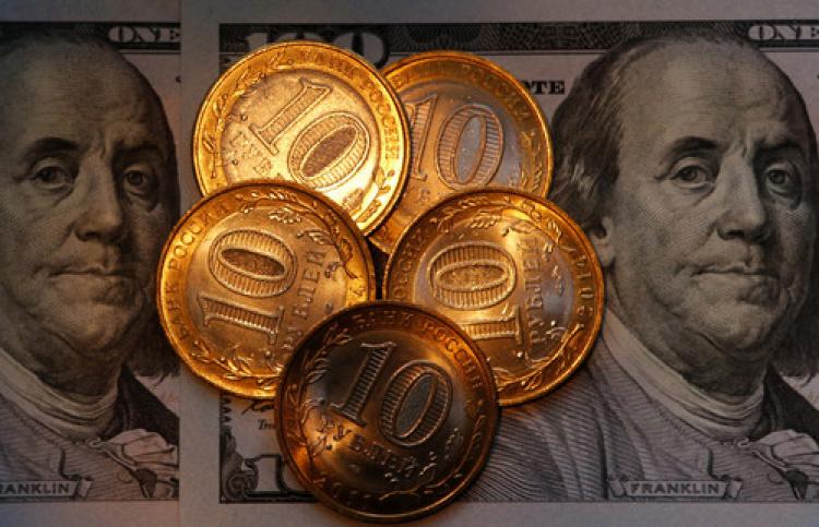 Petrol zamlandı, dolar 67,6 rubleye geriledi