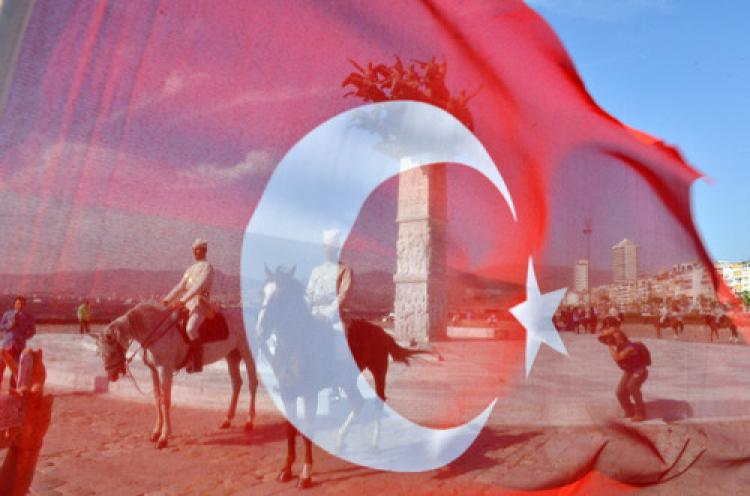 İzmir Kordonboyu’nda nal sesleri