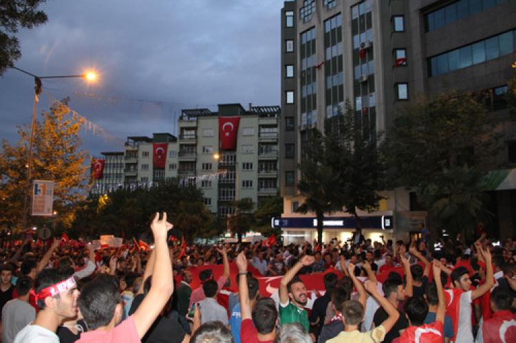 MHP'den AKP'ye:Korkaksınız!