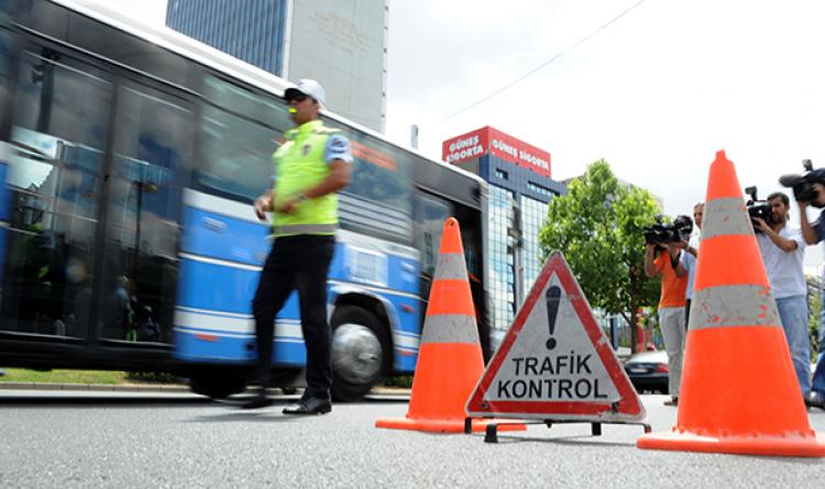 Trafik kazaları en çok tatile giderken oluyor