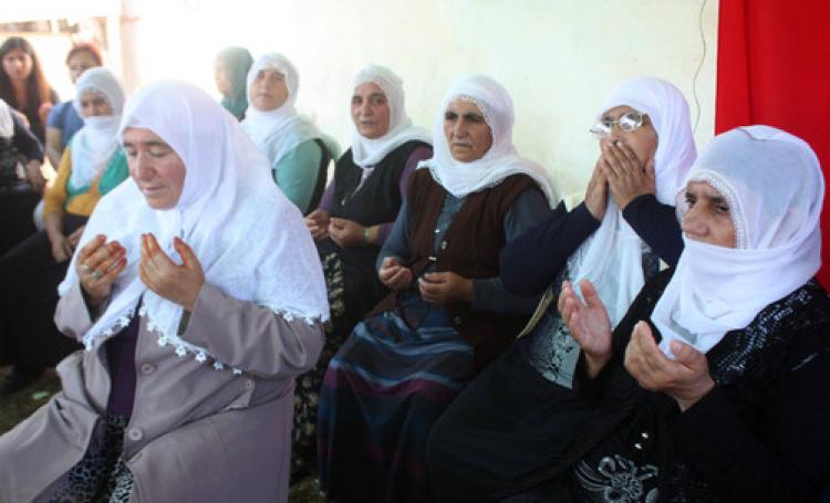 HDP’den şehit  ailesine taziye ziyareti