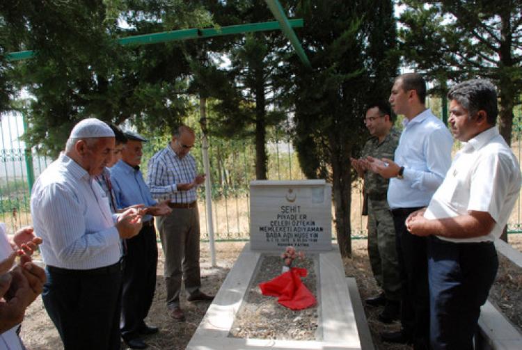 Adıyamanlı şehit er mezarı başında anıldı