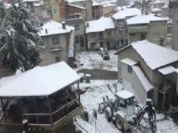 Bursa'ya kar düştü