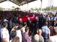 İntihar ettiği öne sürülen asker toprağa verildi