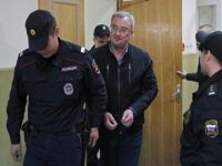 Kol saati ile yakalanan vali tutuklandı