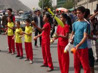 Afganistan'da gençler, barış için yürüdü