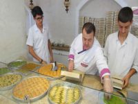 Gaziantep baklavası için 'mesai' vakti