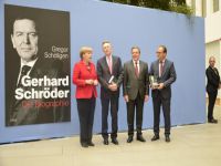 Merkel, reform planını övdü