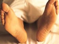 Kanepeyle birlikte damdan düşen kadın öldü