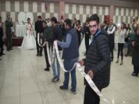 Bursa'daki düğünde para zinciri