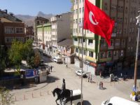 Hakkari’de sesizlik hakim