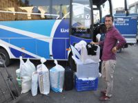 Vatandaşlar kışlık erzakıyla döndü