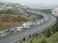 TEM'de trafik durma noktasına geldi