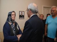 Kılıçdaroğlu'ndan  şehit binbaşının evine taziye ziyareti