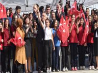 Başkent'te ilk ders zilini Bakan Avcı çaldı