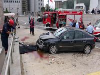 Kadın sürücü, metro yolcularını ezdi