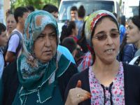 Velilerin okul yolu isyanı: Devlet bizim çocukları da taşısın