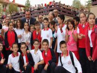Çankaya Belediye Başkanı Taşdelen'den okul ziyareti