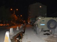 Tatvan’da polis lojmanlarına saldırı