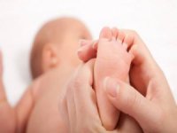 Diri diri gömülen bebek iyileşiyor