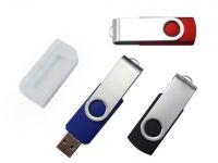 Boş USB belleklerle 900 bin euro...